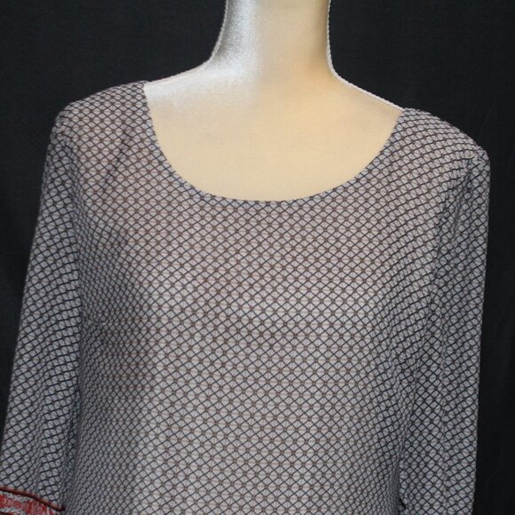 Speechless Border Print V-Neck Dress - Picture 3 of 13